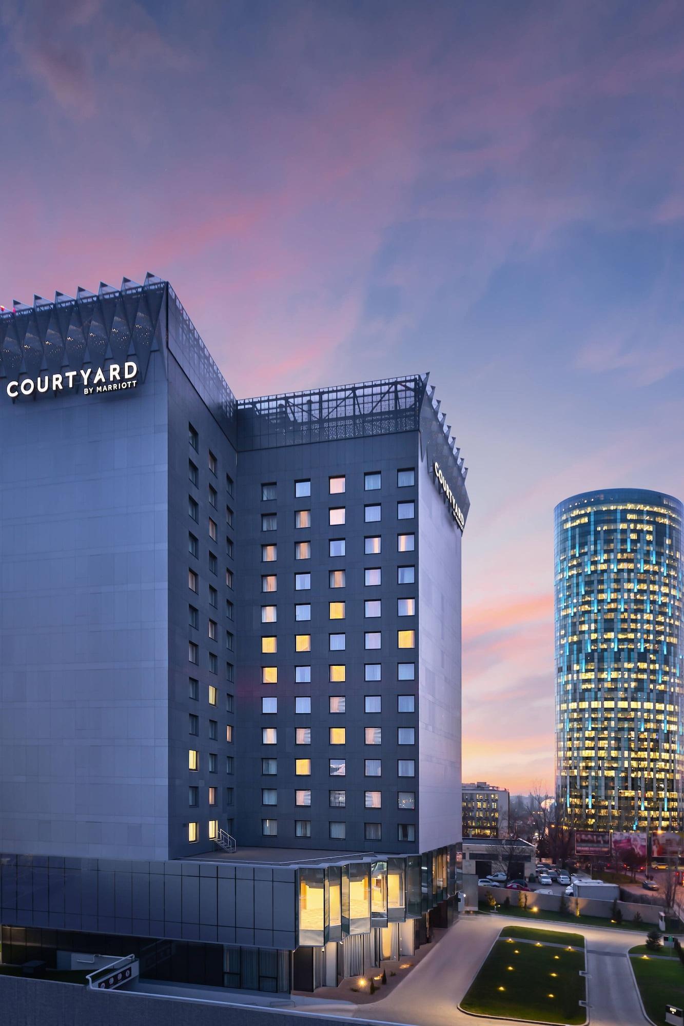 Courtyard By Marriott Bucharest Floreasca Exteriér fotografie